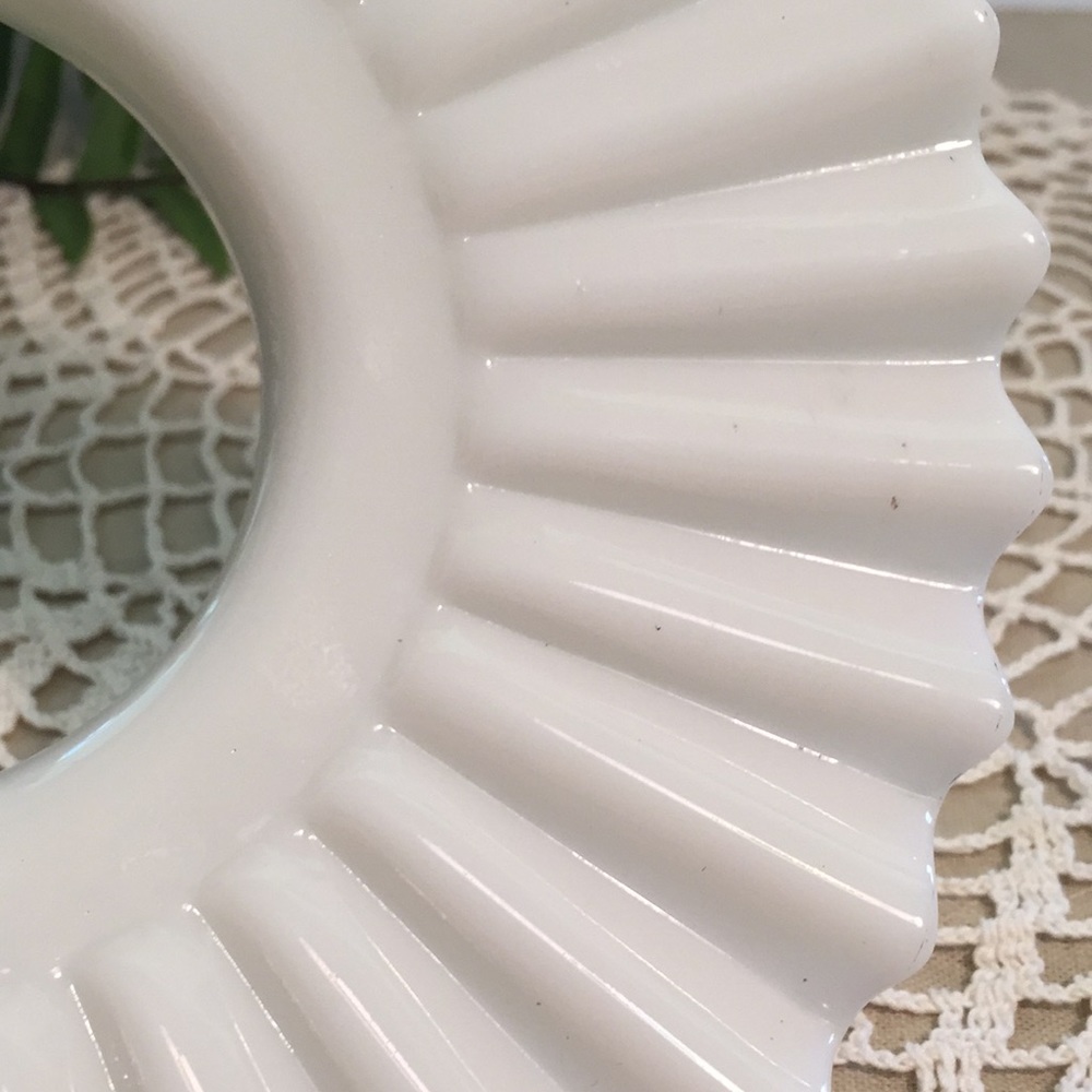 Antique Milk Glass Ruffled Oil Lamp Chimney Shade Topper - Picture 5 of 12